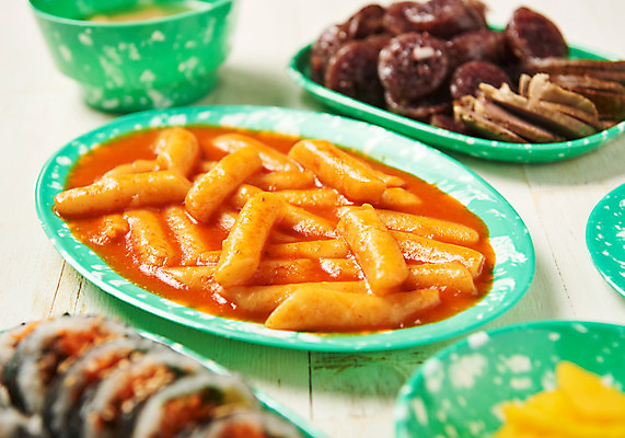 포토 JPG 스튜디오촬영 실내 근접촬영 사람없음 아웃포커스 다양 떡볶이 분식 김밥 단무지 국물 순대 국물떡볶이 국내포토 음식 뷰포인트 다수 촬영기법 내부 파일형식