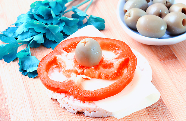 포토 JPG 해외이미지 음식 조각 백그라운드 다이어트 토마토 채소 재료 치즈 건강 요리 사람없음 초록색 저녁식사 이탈리아 샐러드 신선 맛 먹기 유기농 올리브 날것 후추 고립 채식주의자 핸드메이드 해외202004 해외포토 웰빙 열매 유럽 컬러 컨셉 모션 유제품 식사 향신료 채식 파일형식 이미지허브