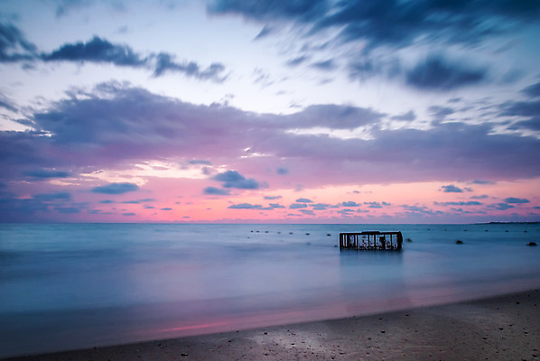 포토 JPG 해외이미지 구름 모래 바다 분홍색 백그라운드 자연 벽지 하늘 아침 풍경 사람없음 야외 빨간색 물 여름 파란색 컬러풀 평화 일출 금속 보라색 어둠 일몰 활발 꿈 쓰레기 저녁 소프트포커스 지중해 장면 장노출 새장 내추럴 파라다이스 파스텔톤 수평선 해외202004 해외포토 주간 자연요소 계절 컬러 컨셉 재질 촬영기법 노을 야간 생태계 케이지 파일형식 이미지허브