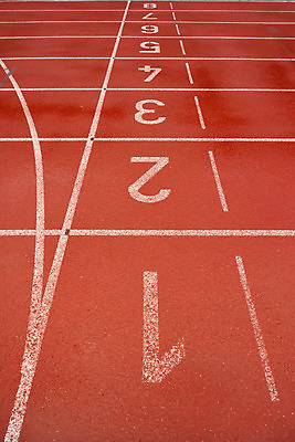 포토 JPG 해외이미지 구름 스포츠 밭 놀이 하늘 사람없음 파란색 달리기 축구 젖음 역동적 웅덩이 점토 선로 진짜 해외202004 해외포토 자연요소 컬러 컨셉 농업 모션 구기 파일형식 이미지허브