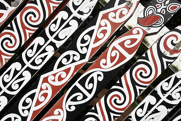 포토 JPG 해외이미지 전통 꽃무늬 새로움 미술 사람없음 목재 장식 그리기 오세아니아 그림 뉴질랜드 태평양 부족 해외202004 해외포토 나무 꽃 나라 바다 컨셉 무늬 재료 모션 문화예술 파일형식 이미지허브