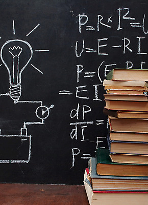 포토 JPG 해외이미지 디자인 백그라운드 컨셉 패턴 전구 성공 아이디어 창조 사람없음 야외 그래픽 책 빛 검은색 칠판 힘 에너지 심볼 사인 분필 공식 해결 혁명 지능 해외202004 해외포토 컬러 무늬 초크 파일형식 이미지허브