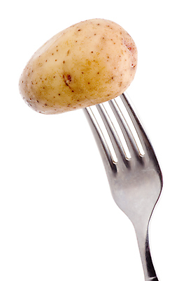 포토 JPG 해외이미지 식물 음식 포크 밭 농업 다이어트 채소 재료 자연 감자 건강 사람없음 농장 갈색 노란색 신선 시장 먹기 유기농 내추럴 녹말 탄수화물 해외202004 해외포토 식기 웰빙 산업 컬러 모션 생태계 파일형식 이미지허브