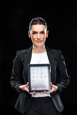 포토 JPG 해외이미지 백그라운드 비즈니스 한명 사람 검은색 해외202004 해외포토 1 컬러 파일형식 이미지허브