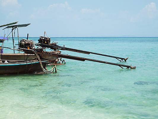 포토 JPG 해외이미지 아시아 모래 바다 섬 여행 태국 휴가 사람없음 초록색 물 파란색 신선 만 보트 함선 안다만 수평선 해외202004 해외포토 자연요소 나라 컬러 배_교통 파일형식 이미지허브