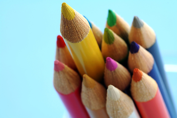 포토 JPG 해외이미지 비즈니스 미술 사람없음 연필 경쟁 우승 막대기 대표 리더 승자 해외202004 해외포토 컨셉 문화예술 학용품 필기구 최고 파일형식 이미지허브