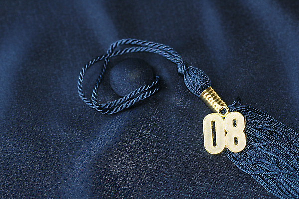 포토 JPG 해외이미지 학생 교육 졸업 성공 고등학교 미소 사람없음 축하 가운 졸업장 대학교 캡모자 해외202004 해외포토 모자_잡화 옷 컨셉 학교 표정 파일형식 이미지허브