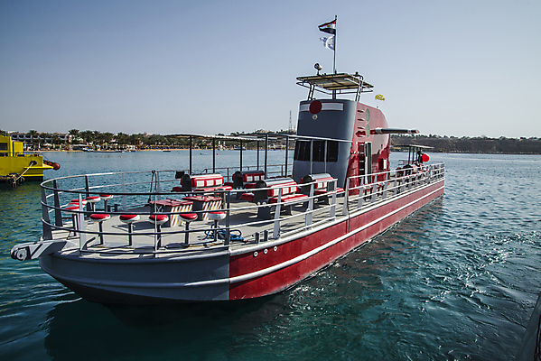 포토 JPG 해외이미지 식물 바다 여행 유리 휴가 바닥 항해 어류 사람없음 물 노란색 여행객 수중 보트 스노클링 산호 잠수함 다이빙 함선 해외202004 해외포토 자연요소 컬러 배_교통 재질 사람 수영 수중동물 수상스포츠 자포동물 수중스포츠 파일형식 이미지허브