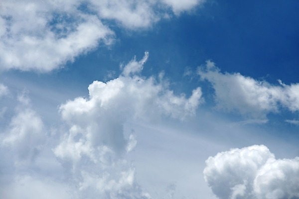 포토 JPG 해외이미지 구름 계절 하늘색 태국 자연 하늘 날씨 풍경 사람없음 야외 여름 파란색 빛 햇빛 태양 맑음 봄 흰색 분위기 수분 천국 흐림 해외202004 해외포토 자연요소 아시아 컬러 컨셉 생태계 파일형식 이미지허브