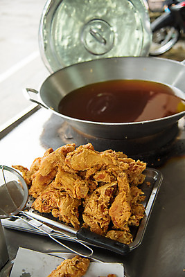 포토 JPG 해외이미지 음식 육류 요리 사람없음 식사 저녁식사 치킨 튀김 황금 속도 남쪽 깊이 해로움 해외202004 해외포토 컨셉 식재료 방향 닭고기요리 파일형식 이미지허브