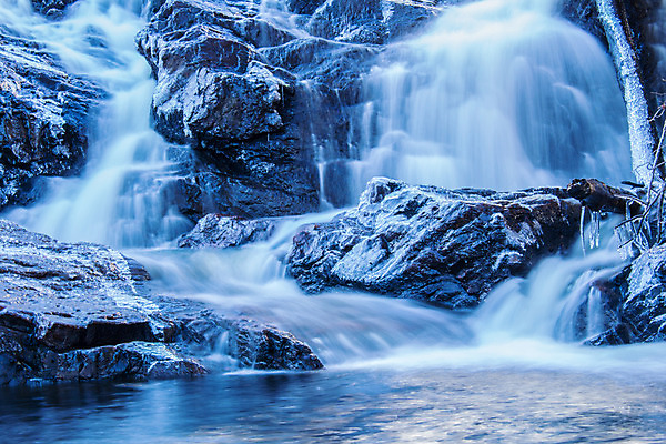 포토 JPG 해외이미지 주간 겨울 자연 사람없음 야외 강 폭포 겨울풍경 해외202004 해외포토 자연요소 계절 풍경 생태계 파일형식 이미지허브