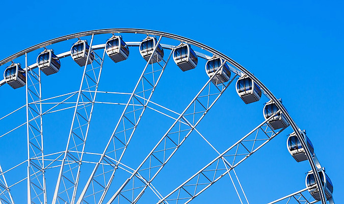 포토 JPG 해외이미지 전통 공원 행복 여행 모션 놀이 하늘 휴가 전등 이벤트 사람없음 야외 여름 파란색 컬러풀 태양 축제 기쁨 흰색 바퀴 원형 승차 큼 그네 흥분 기어 공평 모터 철강 해외202004 해외포토 자연요소 도형 계절 공공시설 감정 컬러 조명 크기 파일형식 이미지허브