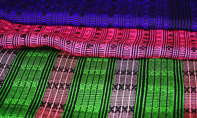 포토 JPG 해외이미지 전통 드레스 산업 무지개 미술 사람없음 세트 컬러풀 유행 세일 쌓기 상점 직물 그룹 시장 우아함 쇼핑몰 공예 오브젝트 모음 흙더미 강렬 많음 해외202004 해외포토 자연요소 옷 컬러 컨셉 모션 문화예술 취미 한글 흙 파일형식 더미 이미지허브