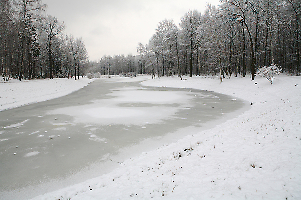 포토 JPG 해외이미지 주간 겨울 자연 사람없음 야외 강 눈 빙판 겨울풍경 해외202004 해외포토 자연요소 계절 날씨 풍경 생태계 파일형식 이미지허브
