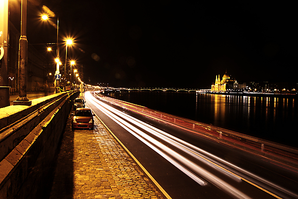 포토 JPG 해외이미지 유럽 도로 야경 하늘 사람없음 야외 건물 강 도시풍경 도시 도심 국회 다뉴브강 부다페스트 해외202004 해외포토 건축물 나라 길 교통시설 풍경 야간 헝가리 파일형식 풍경_경치 이미지허브