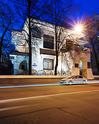 포토 JPG 해외이미지 전통 디자인 문화 패턴 건축양식 창문 자동차 하늘 조명 거리 주택 미술 사람없음 건물 세로 빛 울타리 새벽 도시 역사 야간 심볼 박물관 러시아 모자이크 목각 빛망울 랜드마크 러시아인 모스크바 소비에트 옛날 전국 해외202004 해외포토 자연요소 서양인 건축물 건축 유럽 육상교통 무늬 문화예술 담장 파일형식 이미지허브