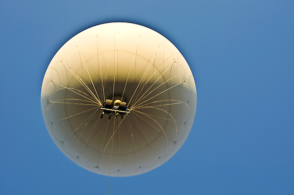 포토 JPG 해외이미지 주간 하늘 풍경 사람없음 야외 파란색 열기구 비행 해외202004 해외포토 자연요소 컬러 항공교통 파일형식 이미지허브