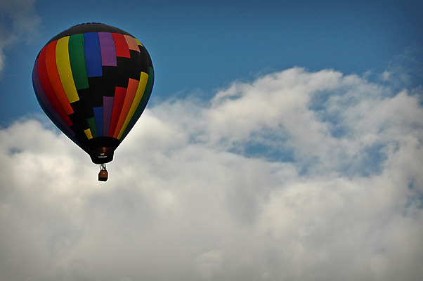 포토 JPG 해외이미지 주간 구름 하늘 풍경 사람없음 야외 열기구 비행 해외202004 해외포토 자연요소 항공교통 파일형식 이미지허브