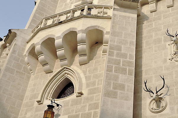 포토 JPG 해외이미지 외관 계절 유럽 산업 여행 겨울 건축양식 사람없음 야외 건물 세계 여행객 탑 궁전 추위 역사 서리 체코 남쪽 공화국 낭만주의 보헤미아 옛날 해외202004 해외포토 건축물 건축 나라 고건축 사람 방향 파일형식 이미지허브