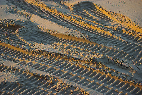 포토 JPG 해외이미지 도로 길 물결 선 모래 여행 백그라운드 패턴 자국 아프리카 자동차 자연 하늘 건조 풍경 사람없음 야외 가로 갈색 평화 운전 사막 바퀴 땅 모래언덕 방향 질감 타이어 트랙 먼지 지역 트랙터 짐차 모로코 땅바닥 선로 알제리 자취 각인 해외202004 해외포토 나라 육상교통 컬러 컨셉 무늬 교통시설 모션 바닥 농기계 언덕 생태계 특수차량 파일형식 이미지허브