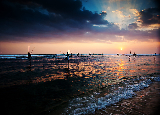 포토 JPG 해외이미지 직업 전통 남자 실루엣 문화 음식 파도 바다 여행 자연 하늘 낚시 사람 앉기 동양인 풍경 사람없음 물 여름 태양 맑음 일몰 잡기 업무 막대기 그룹 기다림 원주민 인도인 낚시꾼 봉 해외202004 해외포토 자연요소 외국인 계절 모션 레저 날씨 촬영기법 인종 노을 작업 아프리카인 생태계 파일형식 이미지허브