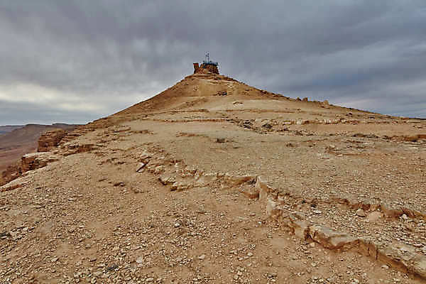 포토 JPG 해외이미지 물결 여행 백그라운드 자연 하늘 산 건조 사람 풍경 사람없음 야외 여름 파란색 빛 컬러풀 햇빛 노란색 힘 일몰 사막 깃발 중앙 정상 큼 사진사 심볼 언덕 장면 유대인 동쪽 내추럴 고고학 옛날 이스라엘 제어 해외202004 해외포토 계절 교육 컬러 태양 노을 크기 방향 작가 생태계 서아시아 파일형식 이미지허브