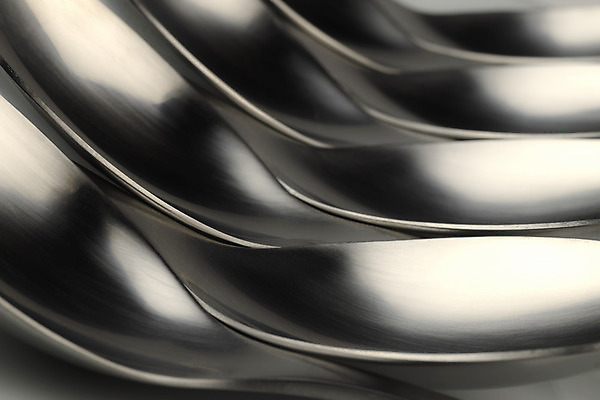 포토 JPG 해외이미지 스튜디오촬영 식기 종이 파도 컨셉 추상 실내 미술 사람없음 반사 금속 식당 숟가락 검은색 흰색 기구 도구 표현 업무 매끈함 싱글 대칭 완벽 정리함 특별함 해외202004 해외포토 바다 컬러 무늬 재질 문화예술 수저 내부 상점 작업 감각 파일형식 이미지허브