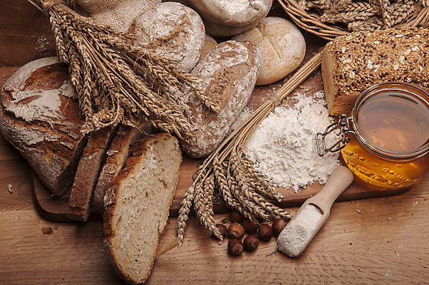 포토 JPG 해외이미지 식물 구름 전통 음식 빵 조각 백그라운드 다이어트 채소 과일 자연 탁자 하늘 아침 치즈 건조 파스타 건강 옥수수 씨앗 사람없음 목재 파란색 빛 갈색 주방 식사 빵집 맛 아침식사 상품 굽기 향수 준비 유기농 심플 밀가루 꿀 덩어리 작살 호밀 귀리 해외202004 해외포토 주간 자연요소 나무 웰빙 컬러 가구 컨셉 재료 유제품 곡류 서양음식 상점 화장품 가루 구이 생태계 파일형식 이미지허브