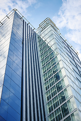 포토 JPG 해외이미지 외관 선 벽 백그라운드 비즈니스 건축양식 창문 유리 하늘 호텔 추상 주택 프레임 관리 사람없음 건물 금융 경제 파란색 빛 사무실 반사 고층빌딩 줄무늬 도시 투명 조직 센터 재산 고급 맨션 방향 질감 상업 각도 지역 개발 경영 해외202004 해외포토 건축물 건축 컬러 컨셉 무늬 재질 숙소 빌딩 파일형식 이미지허브