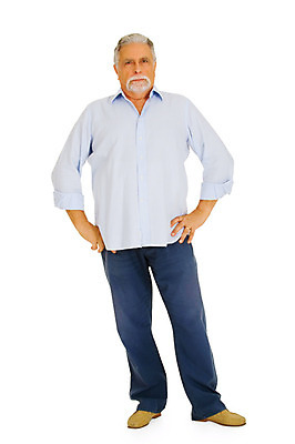 포토 JPG 해외이미지 스튜디오촬영 백인 라이프스타일 응시 수염 실내 한명 서기 사람 내부 분노 흰색 청바지 흰배경 고립 심각 해외202004 해외포토 서양인 1 시선 감정 컬러 백그라운드 컨셉 바지 모션 생활 파일형식 이미지허브