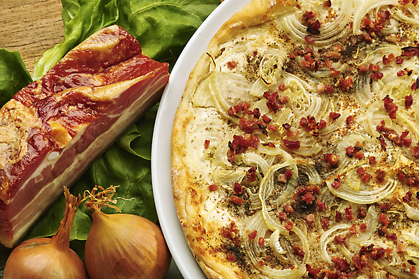 포토 JPG 해외이미지 양파 사람없음 노란색 프랑스 신선 굽기 서식 베이컨 층 사방 해외202004 해외포토 유럽 컬러 채소 돼지고기 구이 파일형식 이미지허브