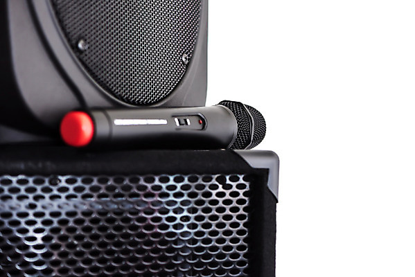 포토 JPG 해외이미지 디자인 음악 백그라운드 컨셉 취미 사람없음 장식 빨간색 검은색 소리 흰색 왼쪽 묘사 마이크 오브젝트 오디오 고립 뮤지컬 정물화 테마 카피스페이스 해외202004 해외포토 컬러 음향기기 문화예술 전자제품 공백 방향 그림 파일형식 이미지허브