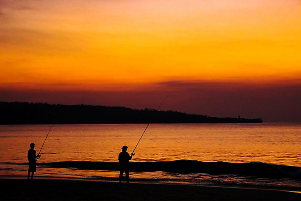 포토 JPG 해외이미지 구름 전통 실루엣 아시아 문화 호수 바다 섬 여행 백그라운드 오렌지 자연 하늘 낚시 휴가 휴식 어류 어업 사람 풍경 사람없음 야외 물 여름 빛 컬러풀 태양 노란색 마을 일출 황혼 일몰 보트 저녁 발리 인도네시아 낚시꾼 고립 이국적 수평선 해외202004 해외포토 자연요소 계절 나라 산업 컬러 컨셉 배_교통 과일 레저 촬영기법 노을 수중동물 야간 생태계 파일형식 이미지허브