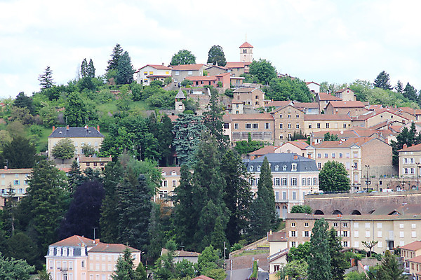포토 JPG 해외이미지 건축양식 산 아파트 주택 파노라마 풍경 사람없음 건물 교회 마을 프랑스 바위 시골 도시 도심 지역 프랑스어 해외202004 해외포토 문자 건축물 건축 유럽 종교건축 촬영기법 돌_바위 파일형식 이미지허브