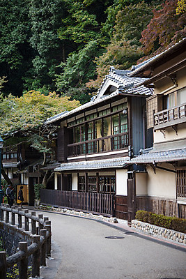 포토 JPG 해외이미지 나무 전통 계절 공원 여행 백그라운드 단풍 잎 자연 산 주택 동양인 풍경 사람없음 건물 빨간색 물 컬러풀 정원 일본 폭포 가을 숲 속도 옛날 오사카 전국 해외202004 해외포토 자연요소 식물 건축물 공공시설 아시아 컬러 인종 생태계 파일형식 이미지허브