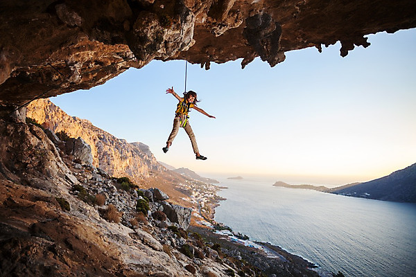 포토 JPG 해외이미지 라이프스타일 여자 행복 어린이 스포츠 바다 자연 하늘 지붕 산 안내 매달리기 미소 안전 사람 풍경 야외 두명 청춘 일몰 용기 작음 그리스 오르기 해외202004 해외포토 그릇 감정 유럽 컨셉 모션 표정 생활 노을 크기 생태계 파일형식 이미지허브