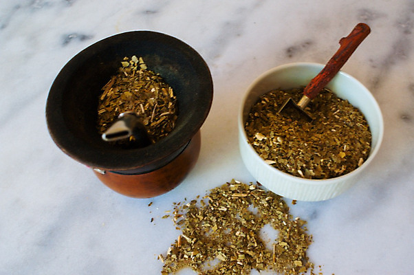 포토 JPG 해외이미지 식물 전통 문화 음료 음식 백그라운드 잎 재료 주택 따뜻함 건강 사람없음 목재 컵 초록색 물 갈색 미국 흰색 시골 신선 뜨거움 차 허브 유기농 아로마 향 브라질 밀짚 아르헨티나 우루과이 인기 조롱박 카페인 투입 파라과이 해외202004 해외포토 자연요소 나무 식기 웰빙 컬러 북아메리카 모션 건물 남아메리카 짚 파일형식 이미지허브