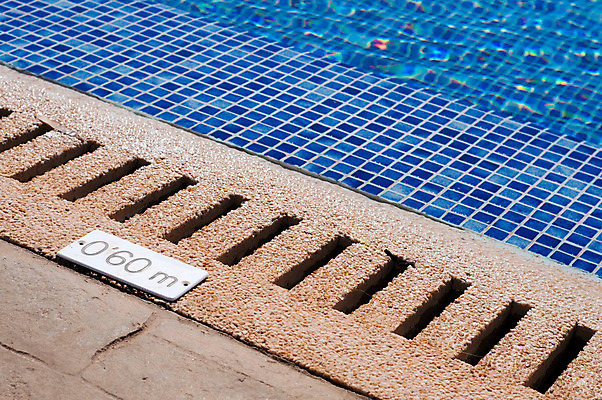 포토 JPG 해외이미지 호텔 휴가 휴식 주택 수영장 따뜻함 건강 사람없음 야외 물 여름 파란색 빛 햇빛 수영 스파 뜨거움 지시 시원함 깊이 해외202004 해외포토 자연요소 계절 컬러 컨셉 모션 숙소 건물 태양 수상스포츠 파일형식 이미지허브