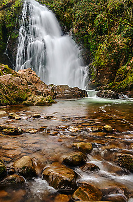 포토 JPG 해외이미지 나무 공원 호수 여행 자연 사람없음 초록색 물 강 폭포 바위 개울 스페인 실크 위치 해외202004 해외포토 자연요소 식물 공공시설 유럽 컬러 돌_바위 직물 생태계 파일형식 이미지허브