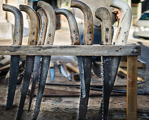 포토 JPG 해외이미지 전통 가사 손잡이 취미 사람없음 목재 금속 이탈리아 장비 공구 업무 거친 칼날 작업실 치아 철 목수 부식 날카로움 목공예 팔 장인 구식 옛날 조작 줄서기 중고 철강 커터 핸드메이드 많음 해외202004 해외포토 나무 직업 유럽 컨셉 재료 모션 재질 신체부위 도구 작업 소화기관 공예 파일형식 이미지허브