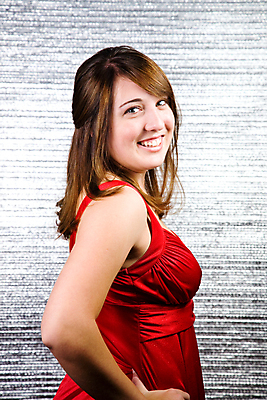 포토 JPG 해외이미지 백인 모델 1 학생 라이프스타일 여자 행복 얼굴 갈색머리 실내 건강 한명 사람 성인 10대 금발 유행 기쁨 흰색 표현 스타일 해외202004 해외포토 서양인 헤어스타일 감정 컬러 청소년 내부 생활 신체부위 파일형식 이미지허브