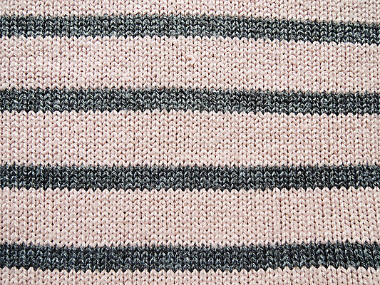 포토 JPG 해외이미지 옷 선 백그라운드 겨울 패턴 추상 따뜻함 사람없음 장미 유행 줄무늬 가을 흰색 직물 뜨개질 바느질 스웨터 묘사 질감 땀 섬유 갈비뼈 평행 양모 핸드메이드 해외202004 해외포토 계절 꽃 컬러 상의 무늬 뼈 취미 파일형식 이미지허브