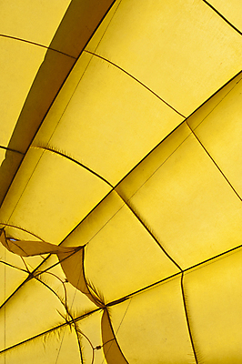 포토 JPG 해외이미지 주간 사람없음 야외 노란색 열기구 해외202004 해외포토 자연요소 컬러 항공교통 파일형식 이미지허브