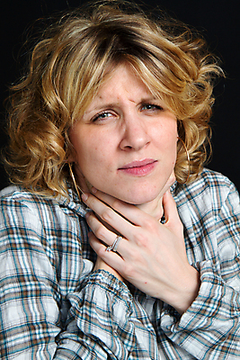 포토 JPG 해외이미지 손 여자 얼굴 티셔츠 겨울 스트레스 건강 한명 성인 치료 약 고통 추위 슬픔 표현 바이러스 질병 상처 걱정 코 두통 감염 번짐 온도 문제 박테리아 알레르기 인플루엔자 재채기 증상 트러블 해외202004 해외포토 1 계절 감정 셔츠 의학 사람 신체부위 파일형식 효과 이미지허브