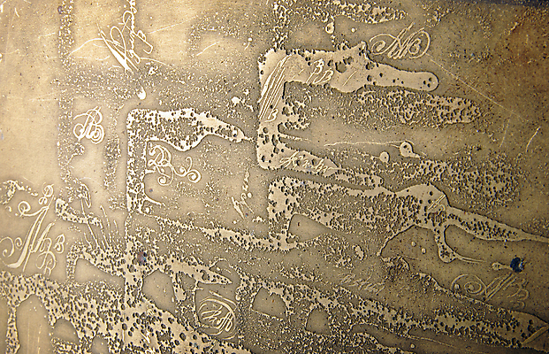 포토 JPG 해외이미지 접시 사람없음 숫자 금속 볼륨 질감 서식 안심 반응 해외202004 해외포토 문자 식기 재질 육류 파일형식 이미지허브