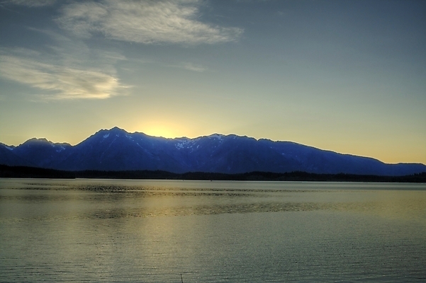 포토 JPG 해외이미지 호수 자연 하늘 날씨 산 풍경 사람없음 야외 물 여름 파란색 환경 소나무 침엽수 절정 로키산맥 해외202004 해외포토 자연요소 나무 계절 컬러 생태계 파일형식 이미지허브
