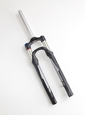 포토 JPG 해외이미지 스튜디오촬영 스포츠 백그라운드 포크 부분 새로움 산 사람없음 세로 금속 자전거 기계 봄 장비 흰색 순환 충격 고립 해외202004 해외포토 식기 계절 컬러 컨셉 모션 재질 실내 바이크 파일형식 이미지허브