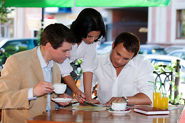 포토 JPG 해외이미지 백인 직업 라이프스타일 옷 여자 남자 감정 포즈 백그라운드 장신구 성공 대화 미소 사람 정장 이벤트 성인 세명 공책 기쁨 발표 그룹 대표 오브젝트 경영자 긍정 사춘기 해외202004 해외포토 서양인 컨셉 문구용품 표정 말하기 생활 리더 파일형식 이미지허브