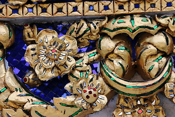 포토 JPG 해외이미지 외관 문화 벽 태국 사람없음 장식 황금 타일 오브젝트 해외202004 해외포토 아시아 파일형식 이미지허브