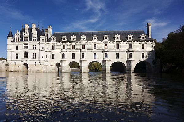 포토 JPG 해외이미지 유럽 여행 창문 사람없음 건물 물 강 반사 탑 맑음 프랑스 바위 센터 수비 중세 역사 아치 옛날 해외202004 해외포토 자연요소 건축물 나라 모션 날씨 돌_바위 파일형식 이미지허브